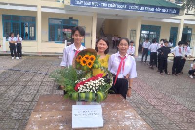 Cuộc thi cắm hoa chào mừng ngày Nhà Giáo Việt Nam 20/11 (kỉ niệm 40 ngày nhà giáo Việt Nam 20/11/1982-20/11/2022