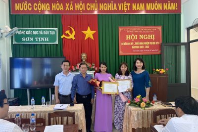 Lễ nhận thưởng cuộc thi “Xây dựng Thiết bị dạy học số ”  được Bộ Giáo dục và Đào tạo tổ chức lần thứ I